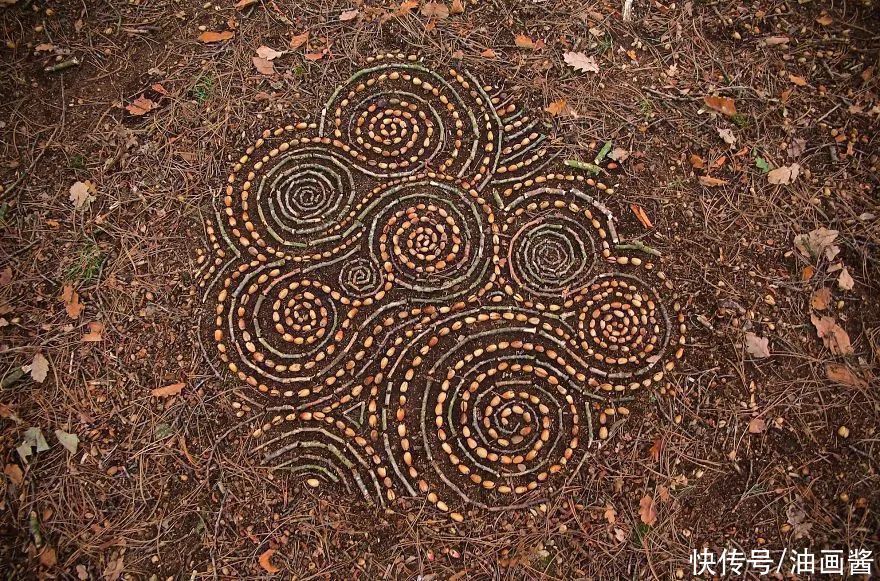 詹姆斯|艺术家用石头和树叶“作画”,网友直呼:太解压,治愈强迫症