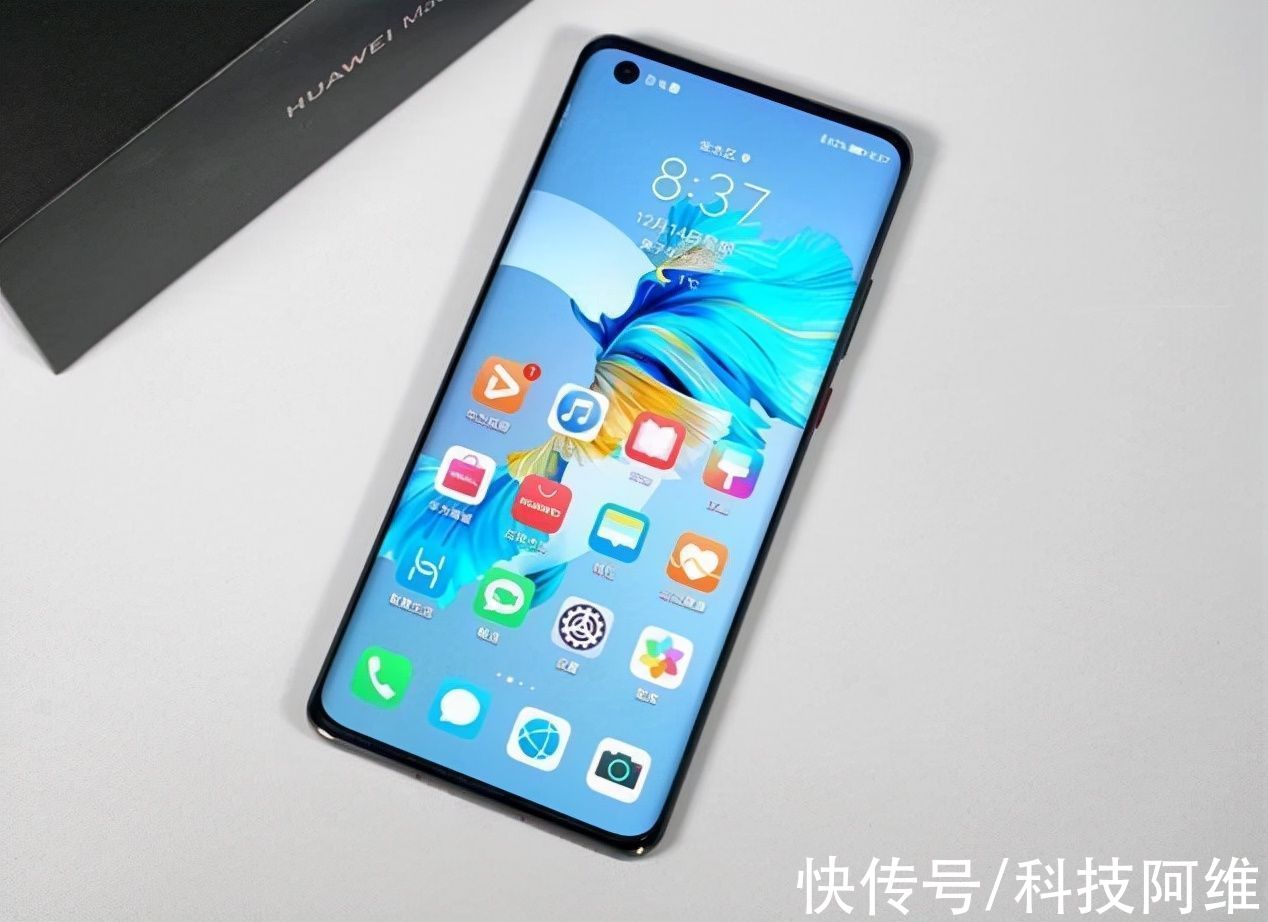 华为m华为Mate40终于有货了，5000万三摄+鸿蒙OS，还买什么iPhone13？