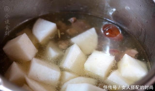 冬天炖羊肉,牢记正确做法“3放2不放”,汤鲜肉烂,不膻也不柴