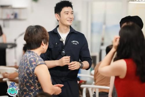 未播先火|《中餐厅5》未播先火，龚俊一出场，就是顶级慢综艺