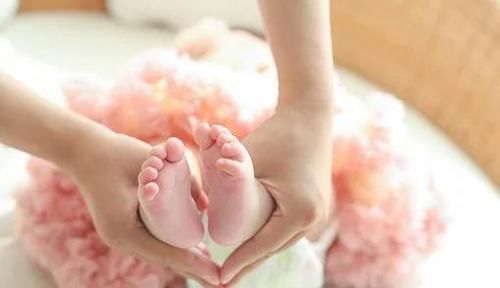 鉴定|姐妹俩同一天生下双胞胎,鉴定后,4个宝宝的亲生父亲是同一个人