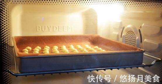 自制的鸡蛋小饼干，又香又脆，特别好吃！