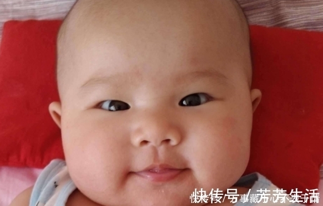 积食|4个异常提醒你,宝宝已经严重积食了,父母可别大意,别再喂了