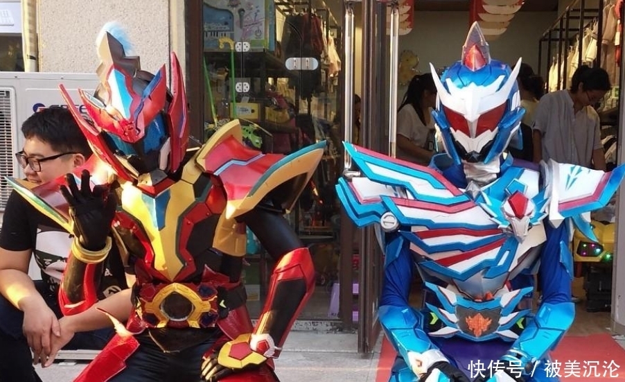 铠甲勇士:为啥暗影大帝一直不出现?其实是他畏惧3位帝皇铠甲