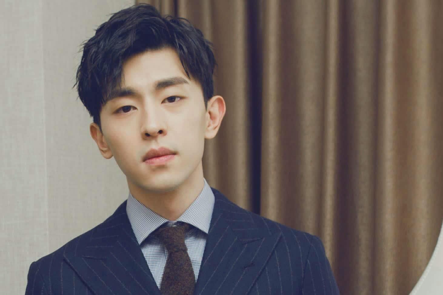 面對鏡頭 張繼科被指為金晨上綜藝女方符合男方擇偶標準,網(wǎng)友感覺能成