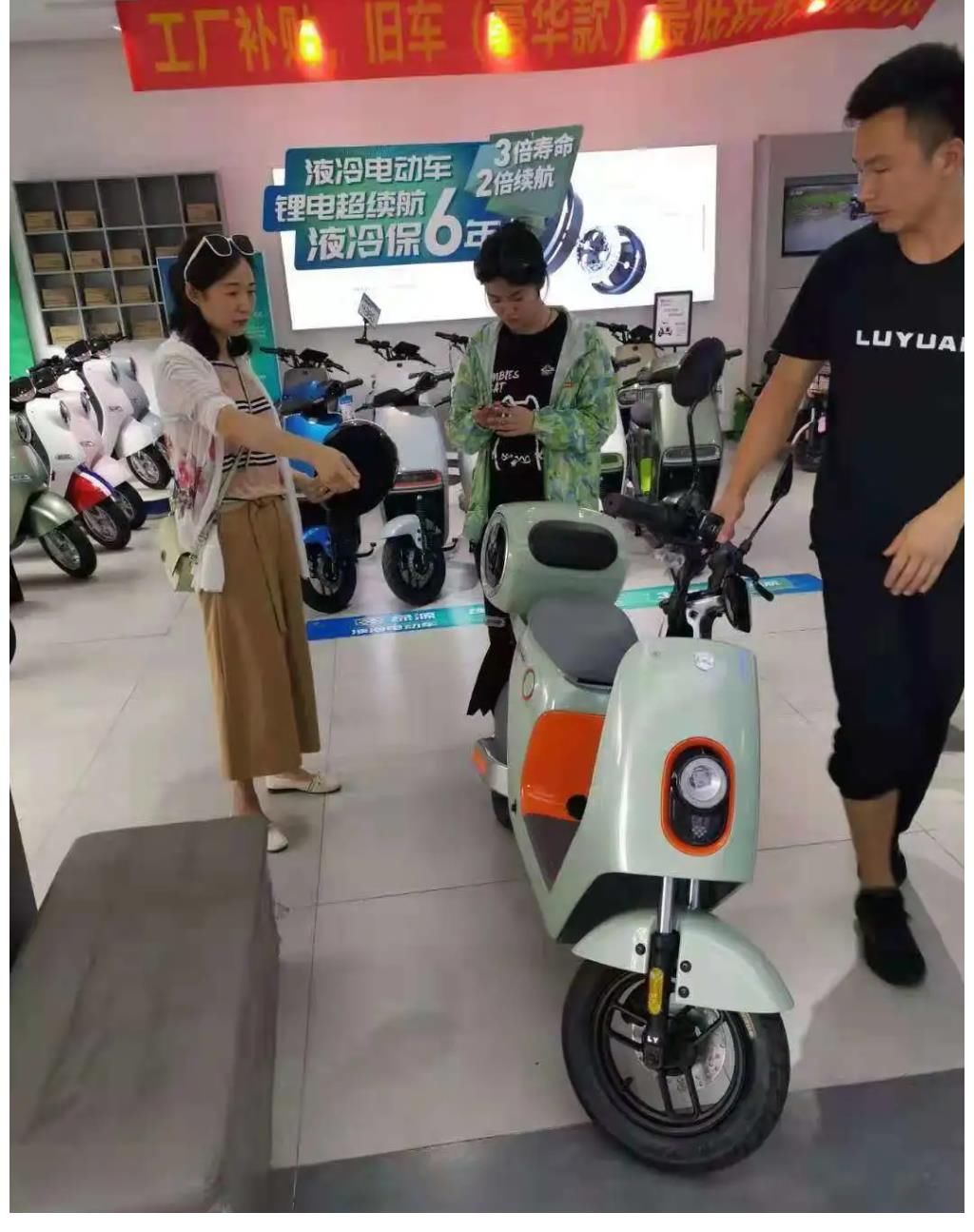 綜藝|24小時內連續官宣兩檔綜藝，綠源旺季打出“雙王炸”