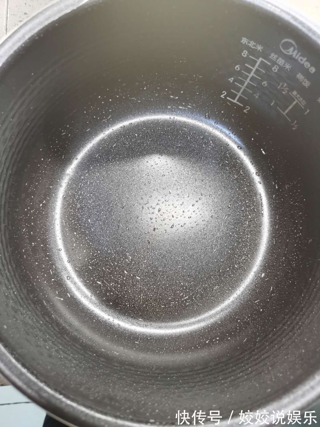 蛋白|6个鸡蛋,1碗面粉,不用烤箱,在家做蛋糕,比外面买的还好吃