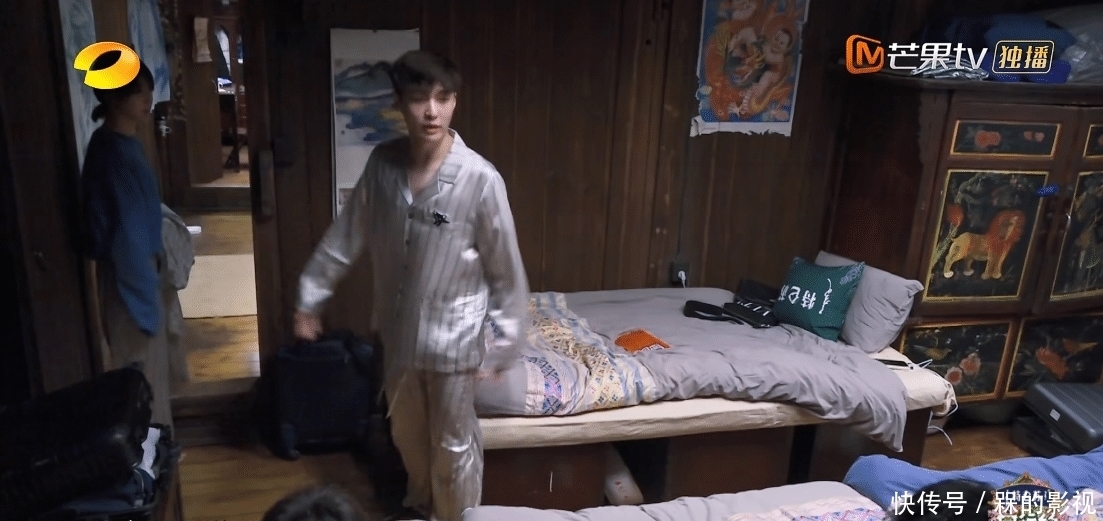 绯闻男女|绯闻男女何去何从?张艺兴对杨紫称呼三次转变,观众嗑糖嗑疯了!