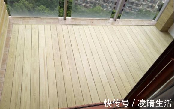 瓷砖|越来越多人不在阳台铺瓷砖了，都用它来代替，好看耐用又省钱