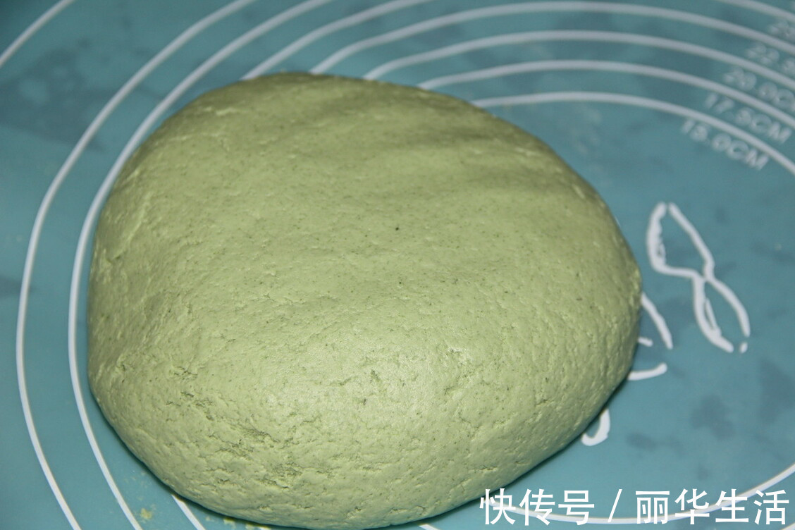 咸蛋黄|想吃青团不用买,教你用艾叶自己做,软糯清香不粘牙,好吃又好做