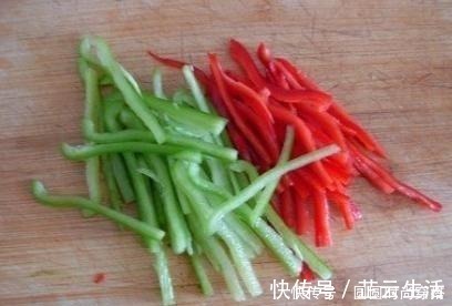 炒土豆丝时,放醋顺序是关键,很多人不懂,难怪炒出来不够香