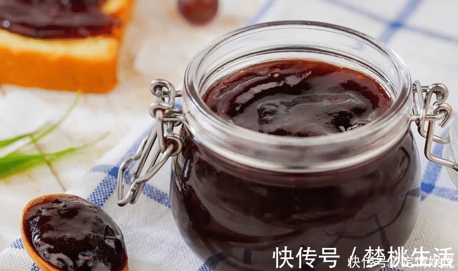 葡萄皮|洗葡萄，只会用盐水就错了！多加2样，虫子乖乖逃走，又快又干净