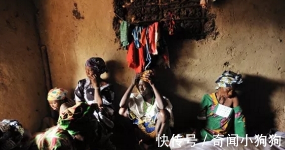 死亡|非洲17岁少女生孩子过程中死亡,刚出生的宝宝被残忍的这样处理