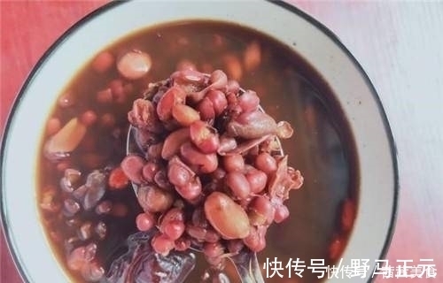 红豆|它是穷人的“阿胶”,每周坚持食,面若桃花,腮红口红都省了!