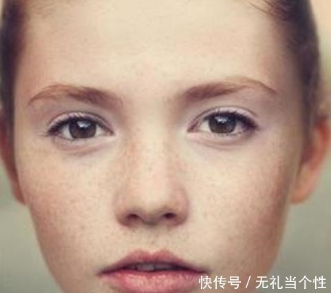 差距|女生“长期化妆”和“长期素颜”的差距有多大,不看还真不懂!