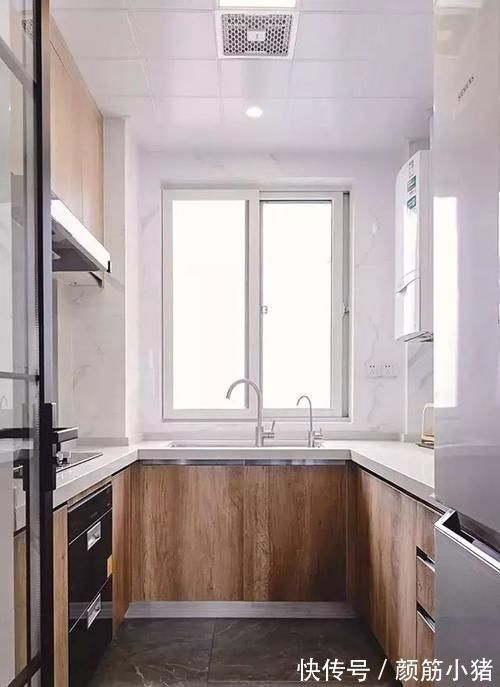 背景墙|15万装修110平三房,黑白灰经典配色,打造现代新居室