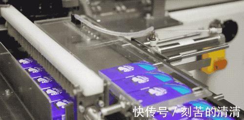 手帕纸,是怎么被叠得整整齐齐并打成小包的