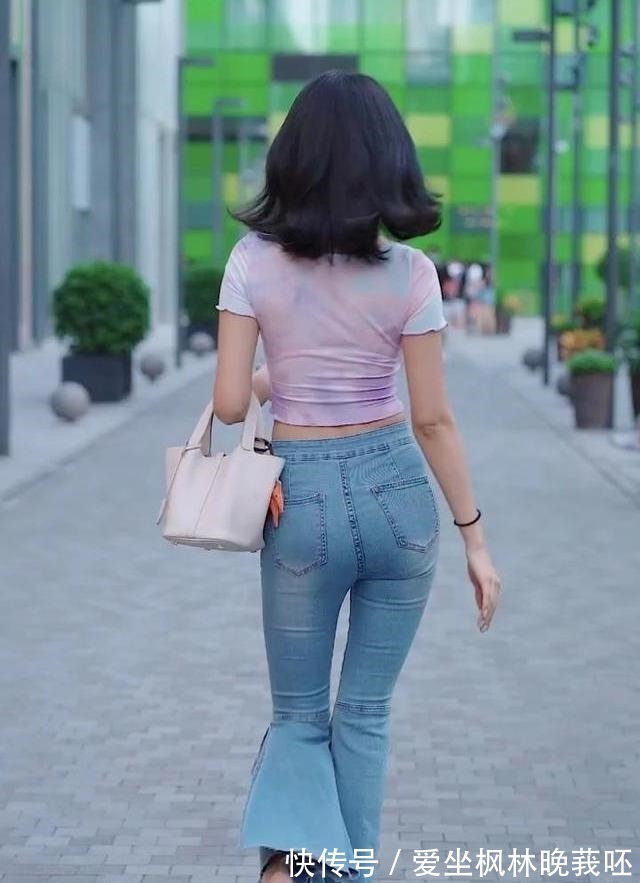 穿搭 气场十足的打底裤穿搭更加简洁大气,修身塑形提气质,文艺复古!