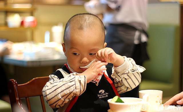 约·凯恩斯|孩子的4种表现说明情商低，最好及时改正，要不长大后前途堪忧