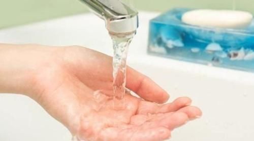 产妇|产后多久可以碰凉水？不是一个月，也不是42天