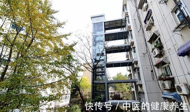 房子|卖掉市中心的“老破小”，换成郊区的“高大新”，真的值得吗！