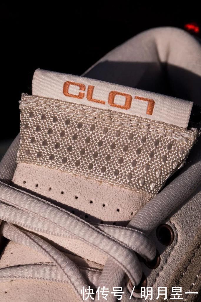 air 永远滴神!兵马俑 AJ 套装上脚太帅了!冠希刚晒出隐藏玩法!