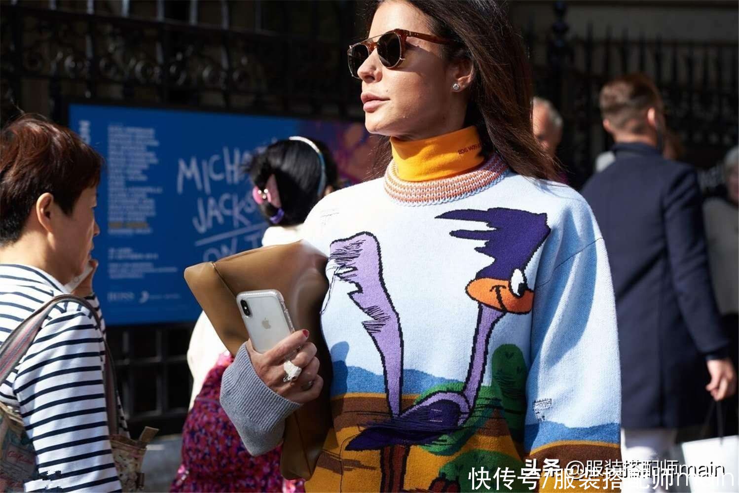 印花毛衣，春天穿正好，教你4个精致又时髦的穿搭思路