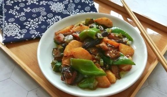 孩子个子长得慢，让孩子多吃此菜，10分钟出锅，比牛肉骨头强