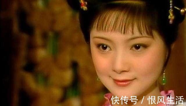 王熙凤$贾府2对夫妻的悄悄话,透露他们喜欢林黛玉,对薛宝钗心存不满