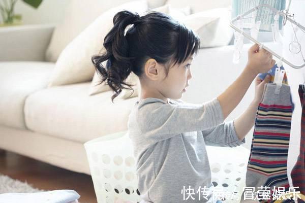 父母|孩子这些行为明明是缺爱,父母却沾沾自喜以为是高情商,太可悲了