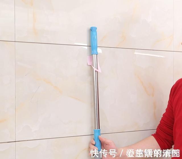 洗衣瓶|洗衣液瓶不要当垃圾扔掉,简单改造一下放阳台,家家都实用,聪明