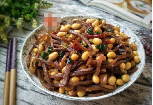 咸菜|这菜很不起眼,家家都有,营养比苹果高,鲜香开胃,超级下饭!