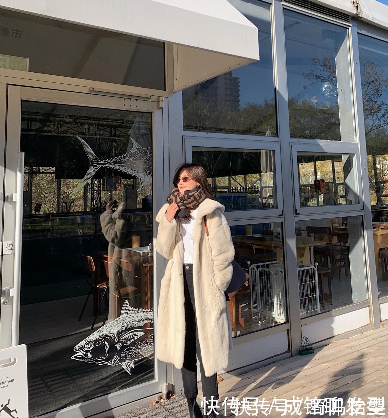 毛衣|简单又好看才叫高级，三种时尚单品轻松搭出时髦感，减龄又显气质