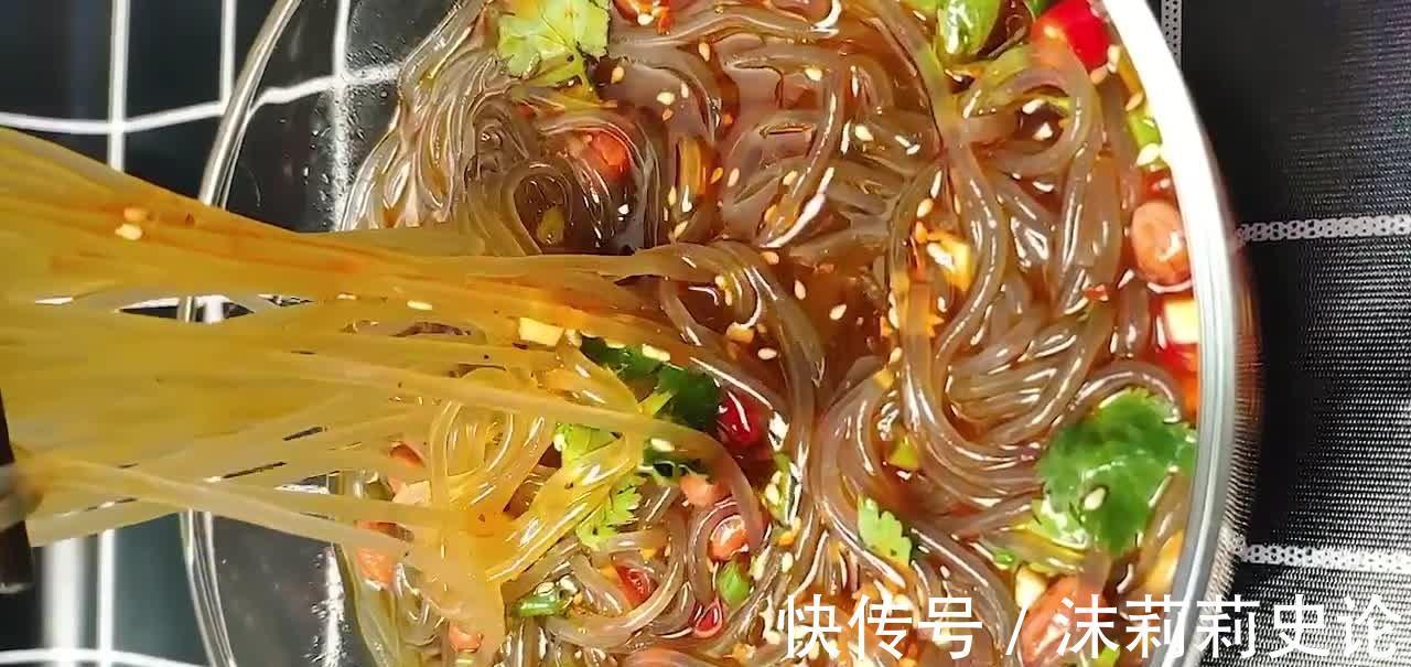 酸辣粉做法,粉条口感劲道酸辣开胃,简单中透着质朴!