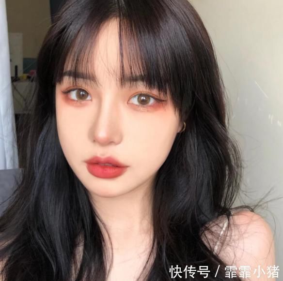 特征|脸上有这4点特征的女生,才会“越长越靓”,逆袭初恋脸不是梦