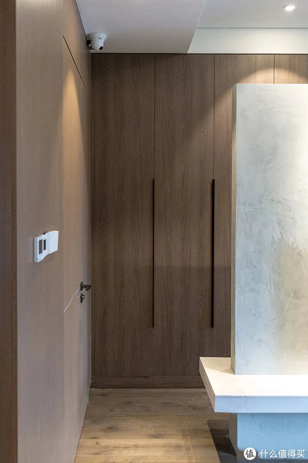 户型|沙发往前挪0.5米,客厅装成图书馆,这就是最好的“学区房”