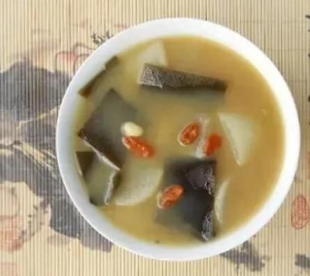 花生米|便秘对于人体的危害，远比你想象的要大！大多数人都忽略了