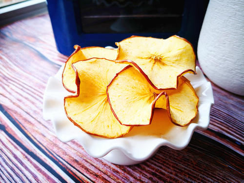 苹果|最通便的水果被发现，便秘的人每天空腹吃它，隔天拉出黑臭宿便！