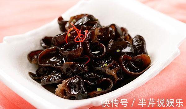 禁忌|吃木耳好处不止一点，但泡发时要避免2禁忌，做错“后果”很严重
