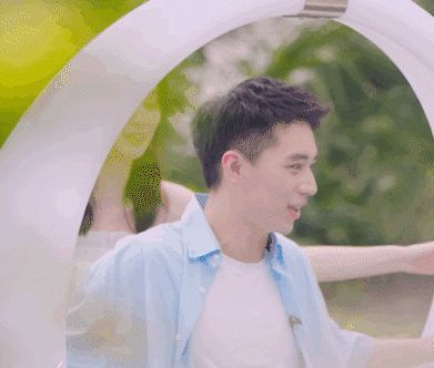 戀人未滿|“友情之上,戀人未滿”,許魏洲、喬欣的這部綜劇有點意思