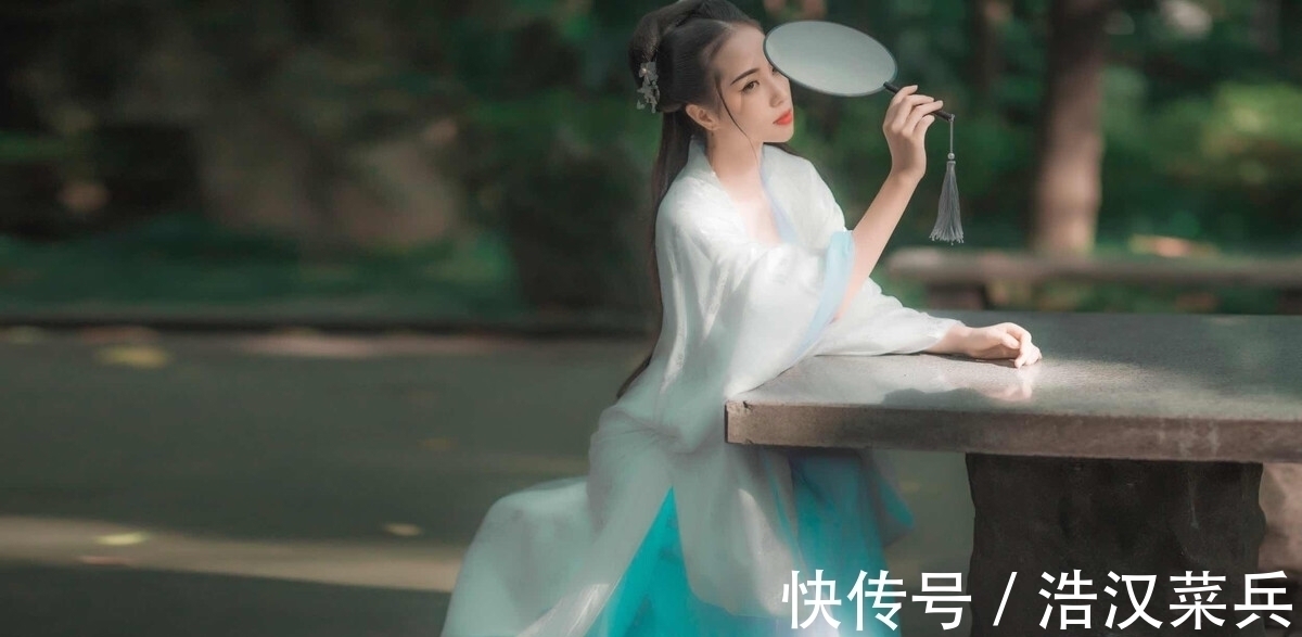 龙鹤$谁说当代无好诗?推荐30首佳作,写尽人生悲欢,深秋情思最动人心