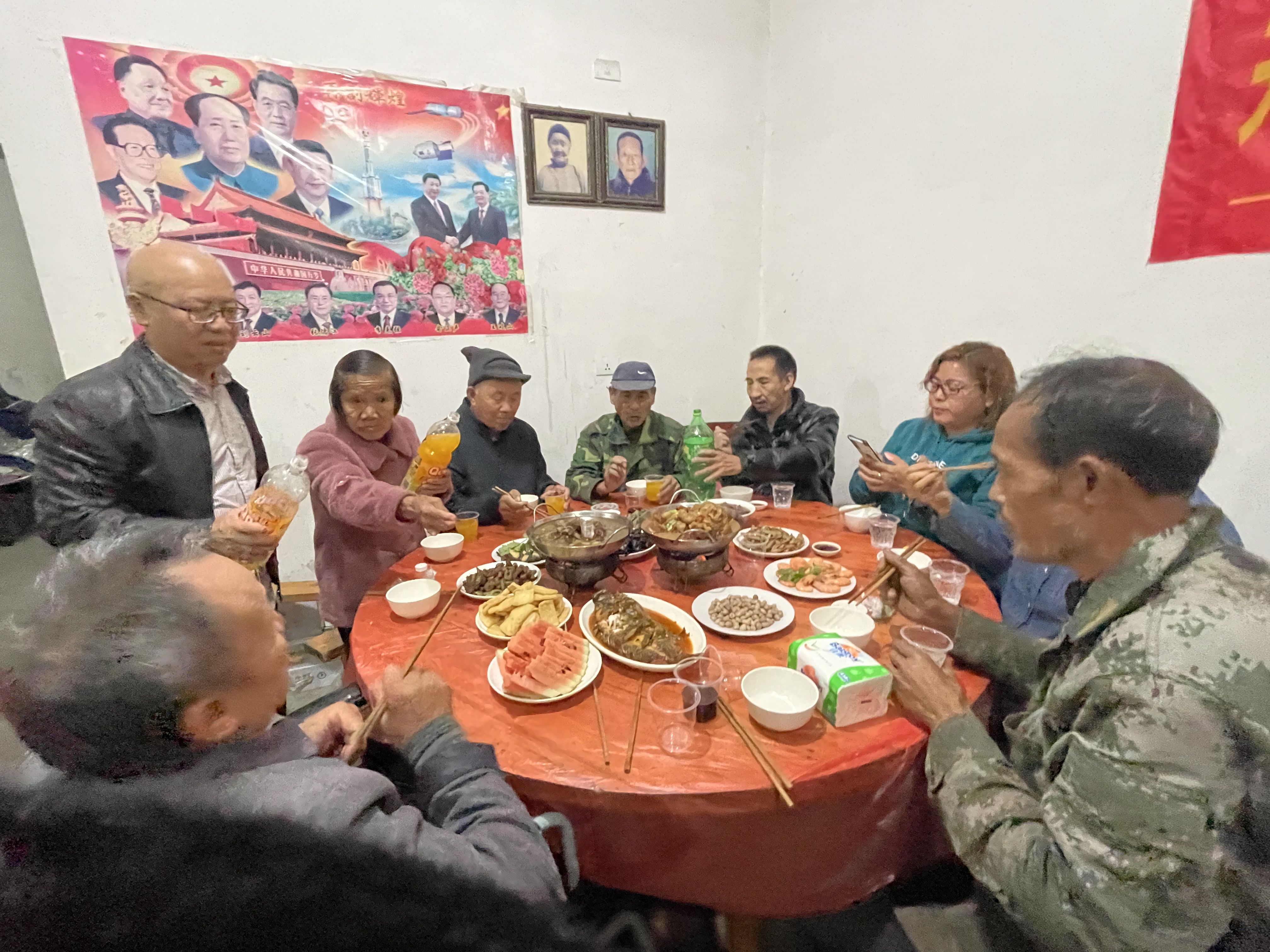 新华书店|替孤寡老人做饭，让老人暖胃又暖心