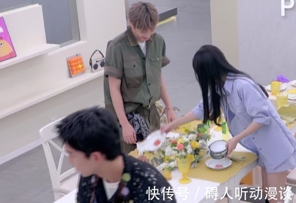 抹布|冰箱、首播,趙麗穎抹布洗杯子引熱議,恢復單身和男嘉賓互動超甜