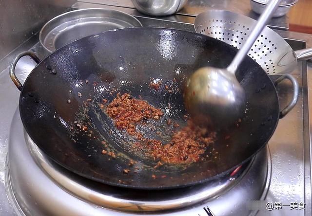 麻婆豆腐原来这么简单，厨师长教你诀窍，嫩滑爽口，麻辣鲜香