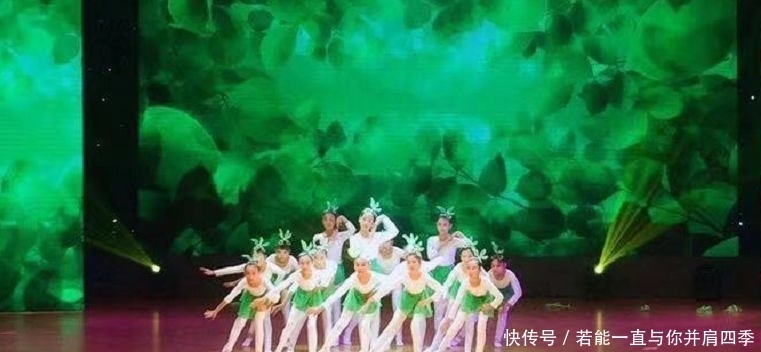 你不是舞蹈老师,不知道排好一个舞蹈节目有多不容易!