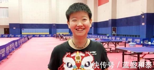 刘国梁|不让曼昱睡觉,孙颖莎洗澡为何喜欢和人说话坚强背后满满心疼!