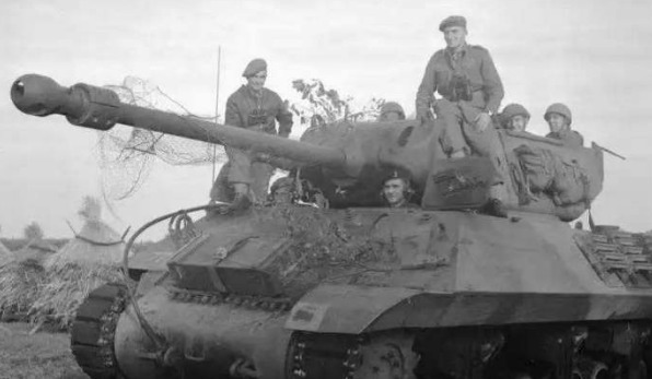 接受|二战时期,意大利投降英国不接受,于是意大利气急败坏的打败英国