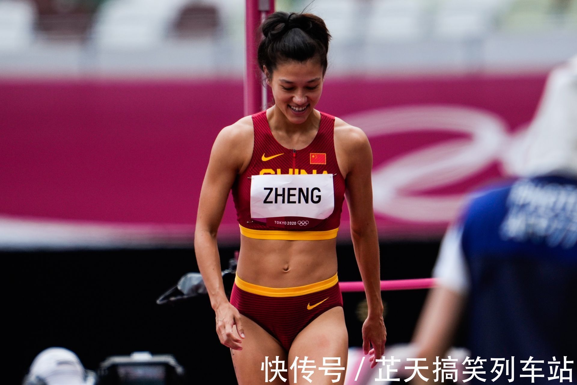 东京奥运会|尽心尽力!中国田径首位入籍运动员,她是传奇郑凤荣的外孙女
