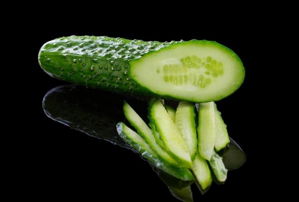 一根黄瓜,一家四口全住院,吃黄瓜必须避开的4个禁忌,要牢记