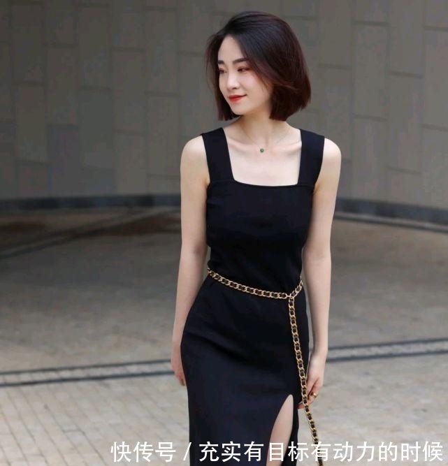 成熟|成熟女人怎么穿才好看呢？简约温柔的穿搭就很不错，高级又有魅力